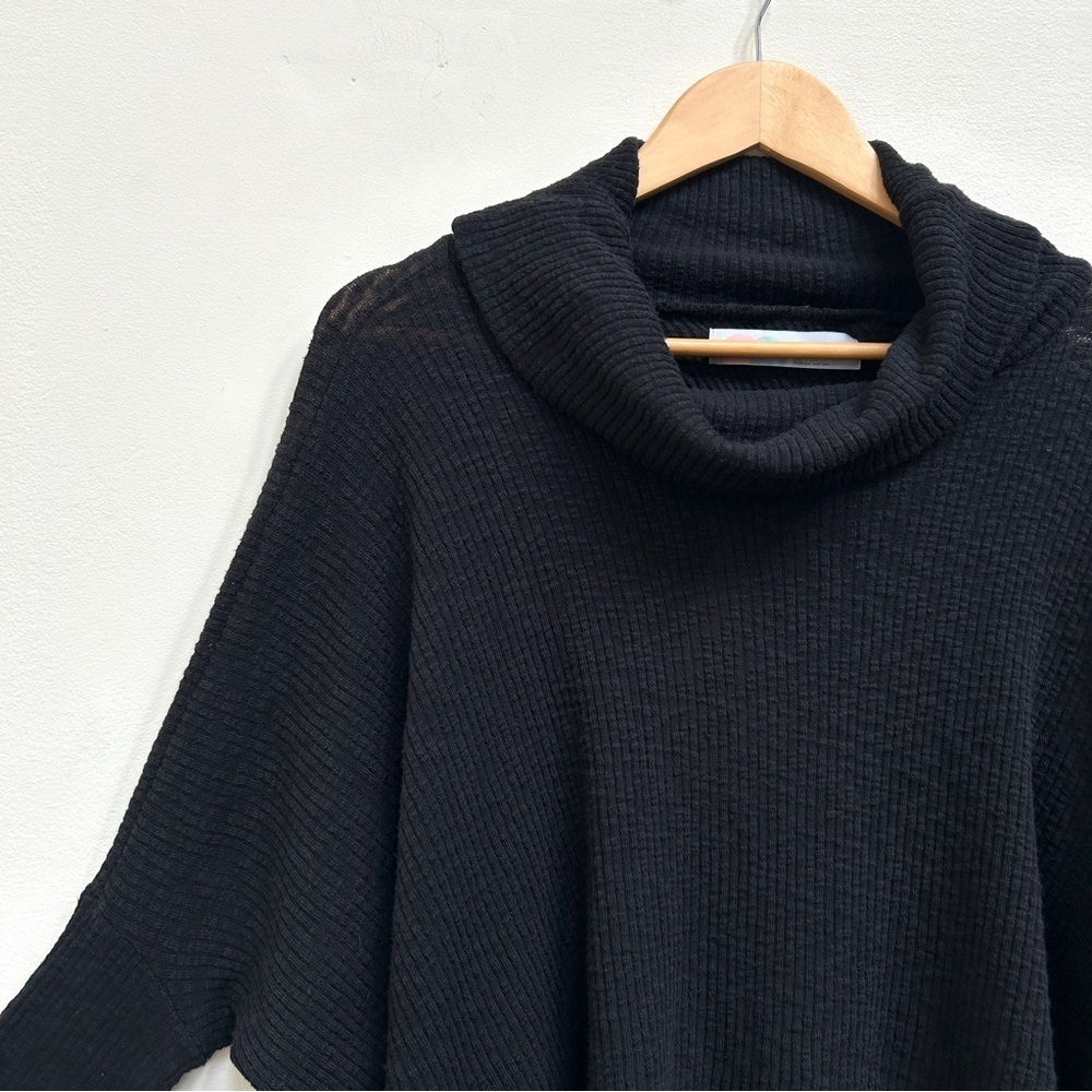 Free People Beach Traveler Cowl Neck Pullover Split Back Top in Black, Size XS - Picture 3 of 7